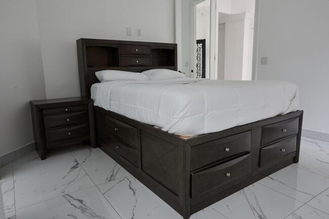 Foto del edificio - 11571 W Sunset Blvd