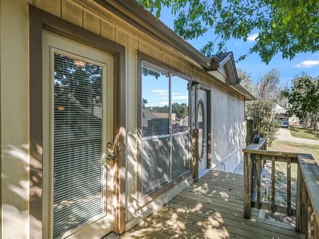 Building Photo - 511 Cutty Trail