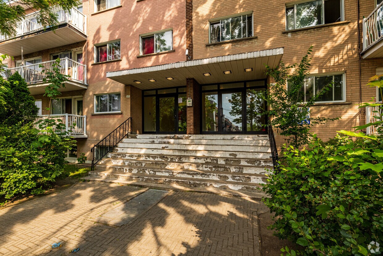 Photo du bâtiment - 6711-6721 Rue Marie-Victorin