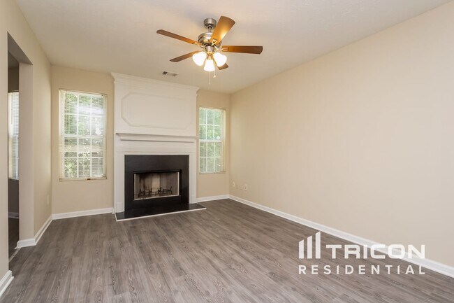 Foto del edificio - 3835 Ligney Creek Ct