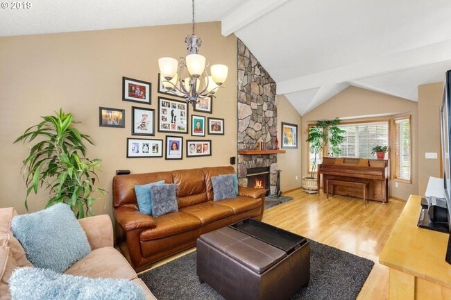 Building Photo - 3 bedroom Home in Bull Mountain neighborhood!