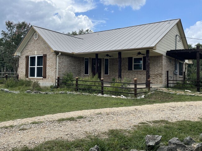 Building Photo - 351 Winding Trail