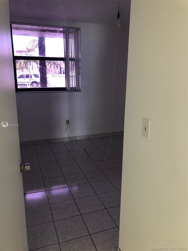 Foto del edificio - 10290 NW 9th St Cir