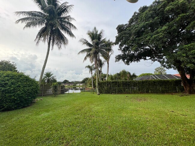 Foto del edificio - 9495 Burlington Pl