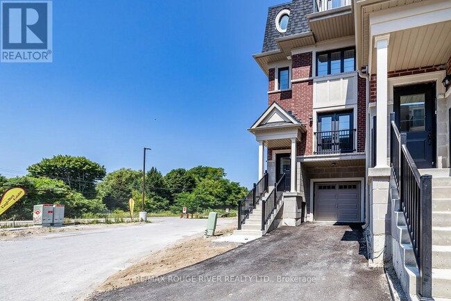 Building Photo - 10 Marret Ln