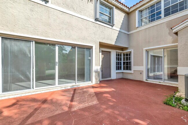 Foto del edificio - 11163 Chandler Dr