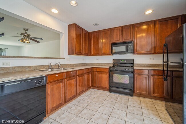 Foto del edificio - 3388 Sanctuary Dr