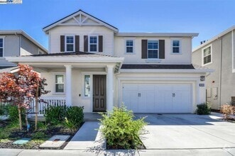 Building Photo - 36151 Windwood Ln