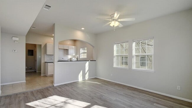 Foto del edificio - 2206 Pennsylvania Ave