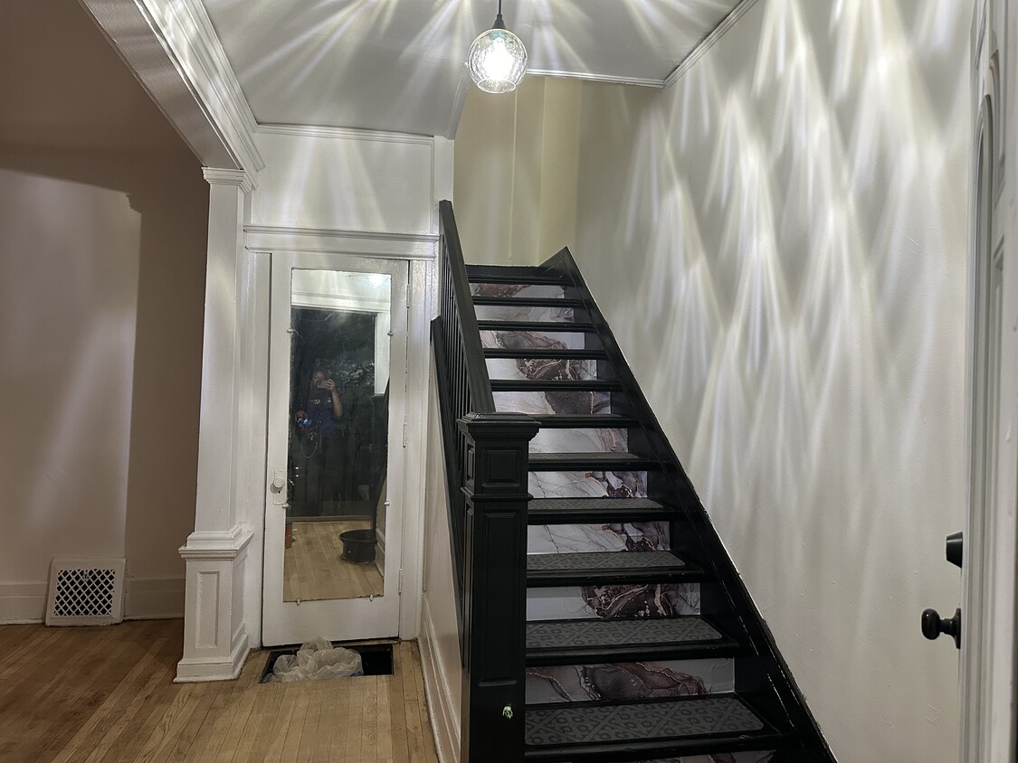 Foto principal - 3348 Hudson St