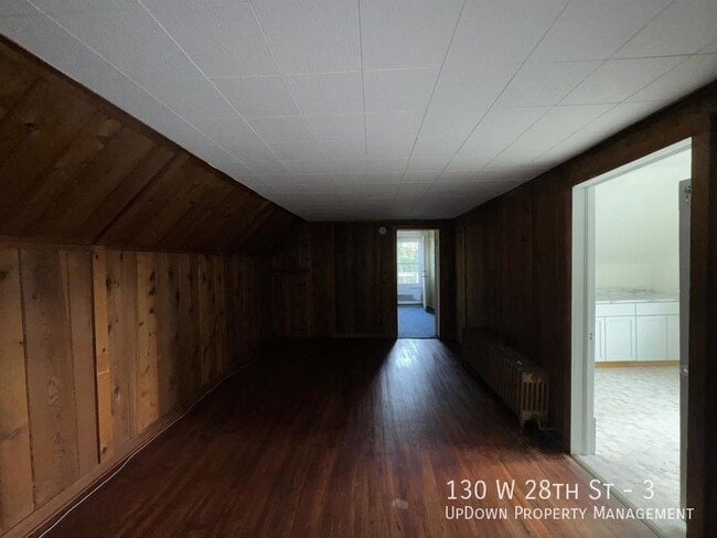 Building Photo - 130 W 28th St