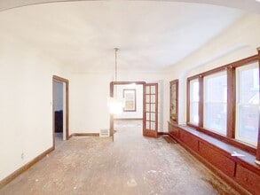 Building Photo - 4084 E 147th St