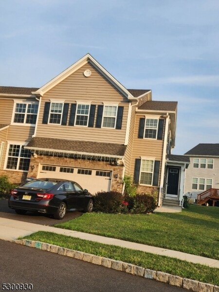 Primary Photo - 41 Begonia Ln