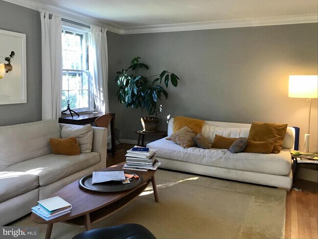 Foto del edificio - 2901 Tilden St NW