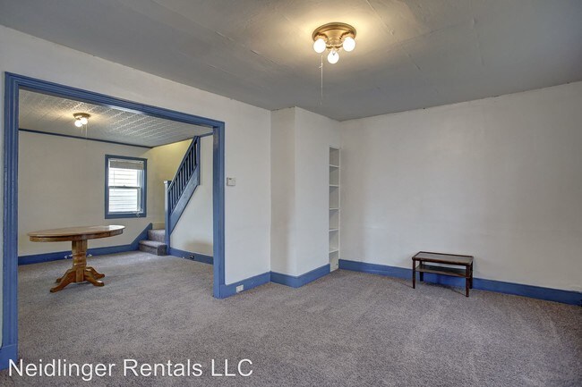 Building Photo - 3 br, 2 bath House - 30 West Main Street