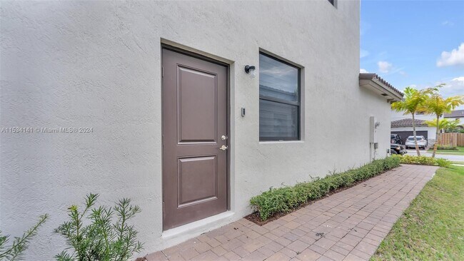Foto del edificio - 11909 SW 244th St