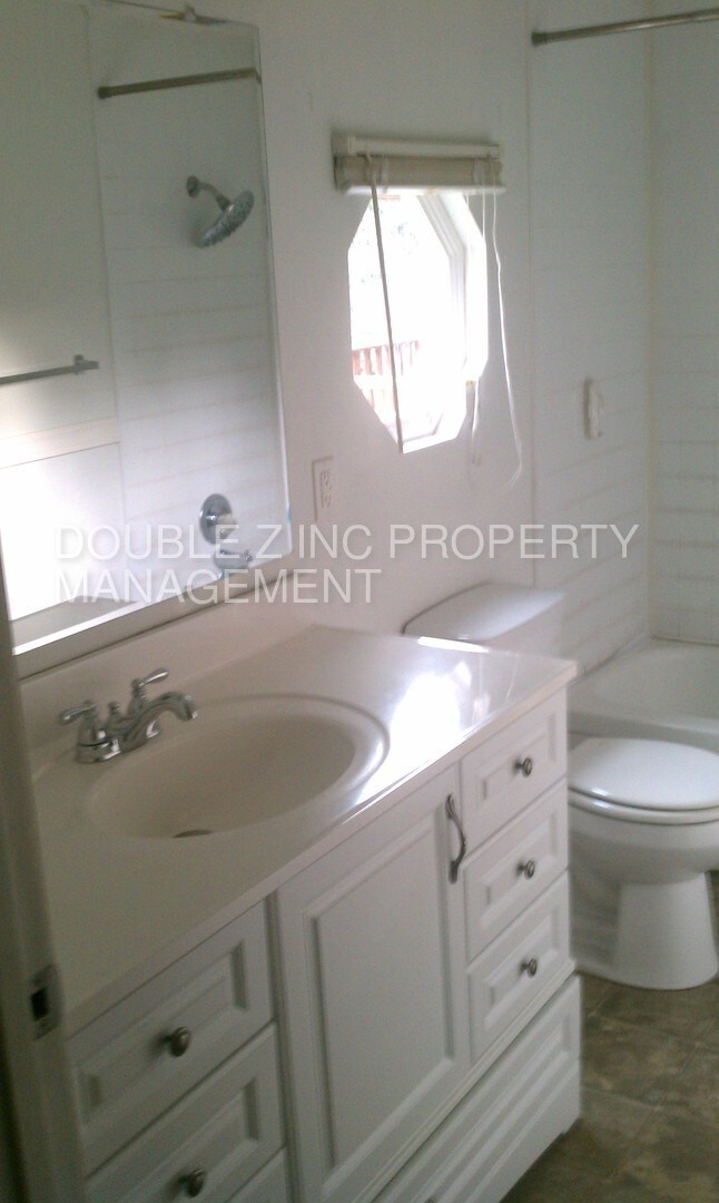 Building Photo - Wonderful 3 bedroom modular home in Graham!