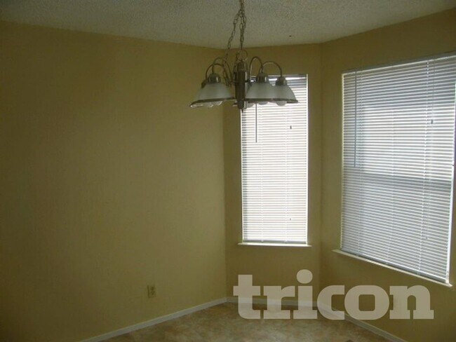 Foto del edificio - 6022 Walnut Creek Rd