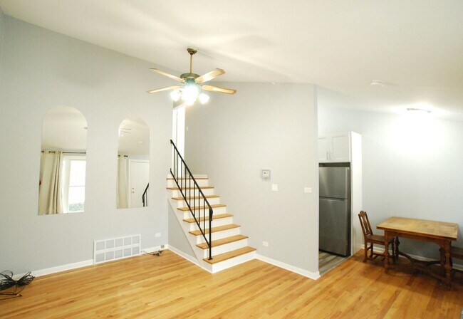 Foto del edificio - 417 W Stone Ave