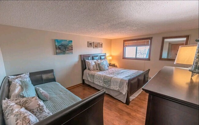 Foto del edificio - 222 Cross Country Ln