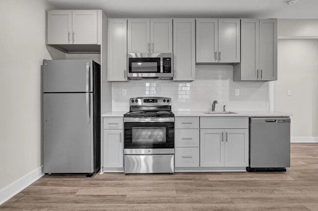 Building Photo - 28 E Water St