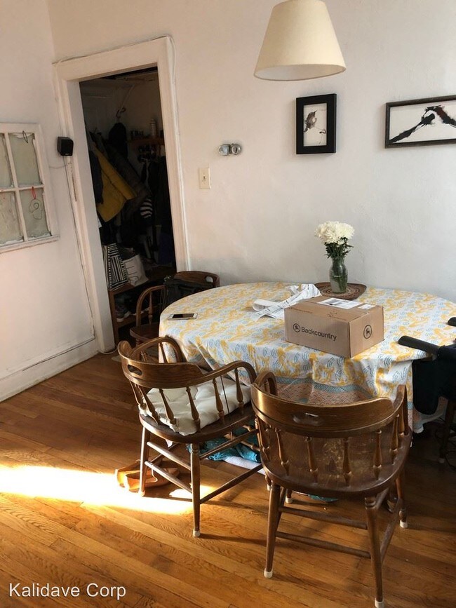 Foto del edificio - 1 br, 1 bath  - 269 South 44th St.