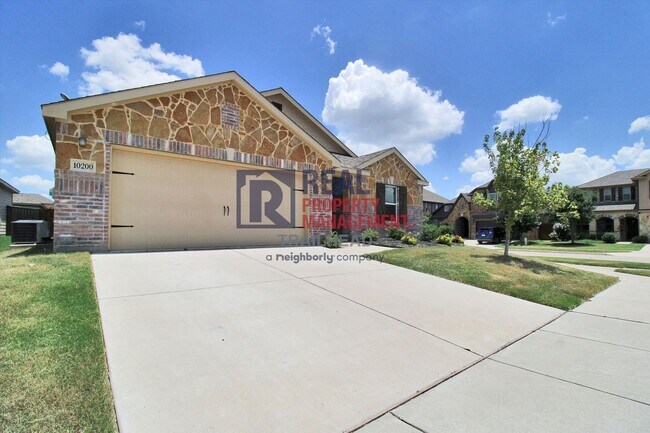Foto del edificio - Beautiful 4 Bedroom/2 Bath Open Concept Home