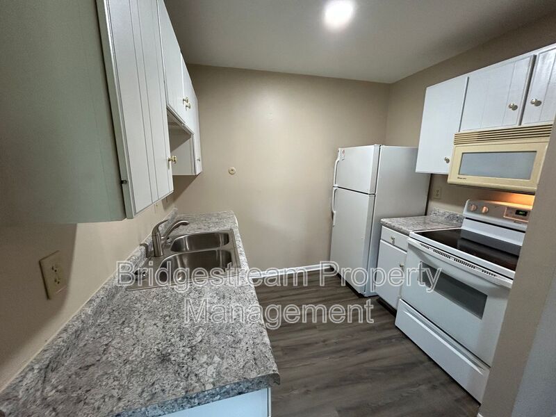 Foto del edificio - 7127 N Springboro Pike
