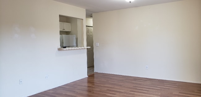 Building Photo - 20 Delar Pkwy