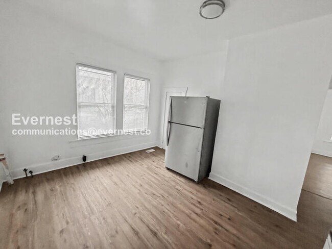 Foto del edificio - 1515 36th Pl N