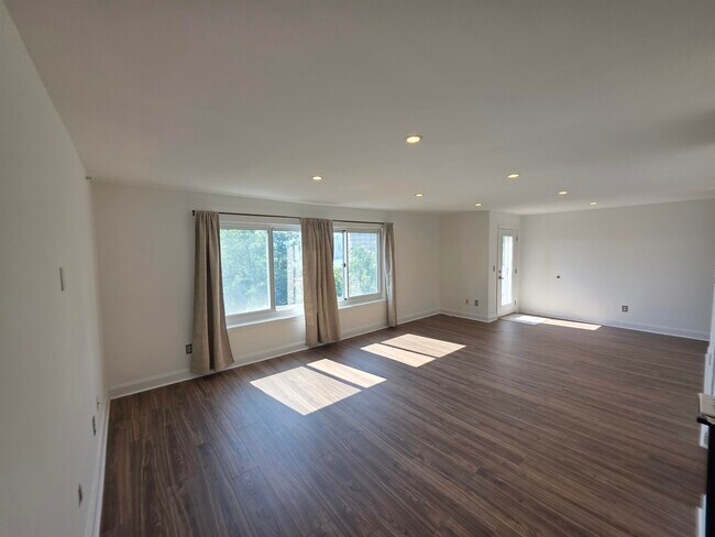 Foto del edificio - 7430 JFK Blvd E