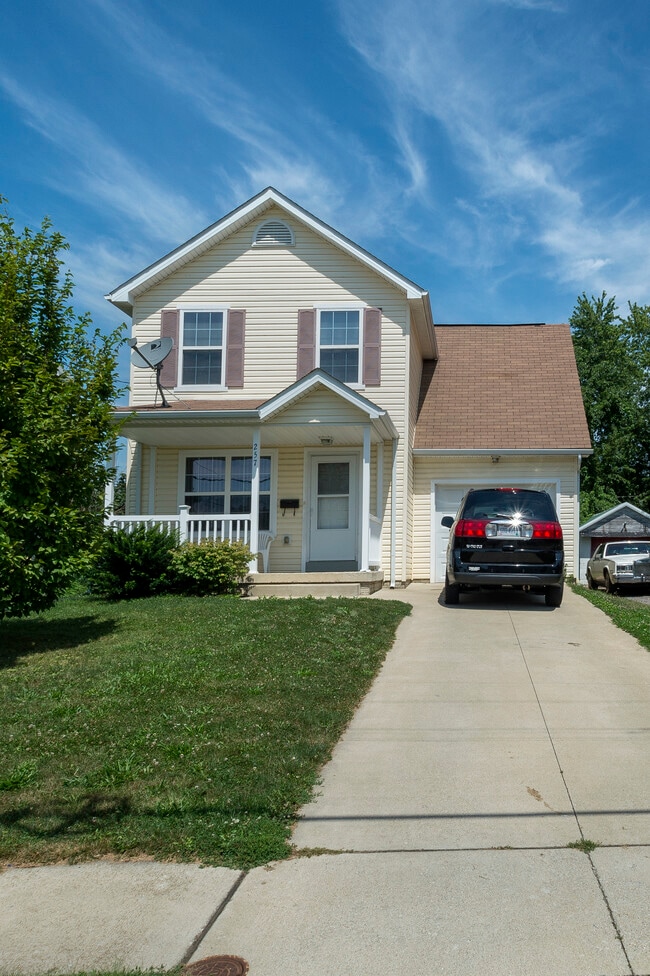 Building Photo - Mansfield Homes VI