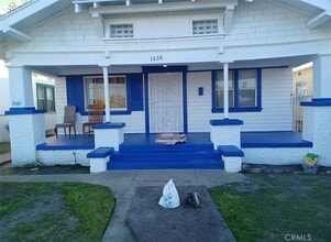 Building Photo - 1538 W 51st Pl