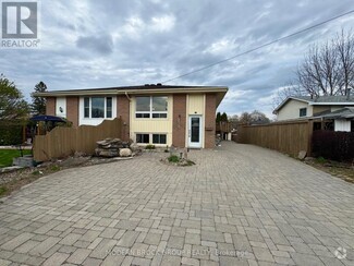 Building Photo - 1493 Kensington Pkwy
