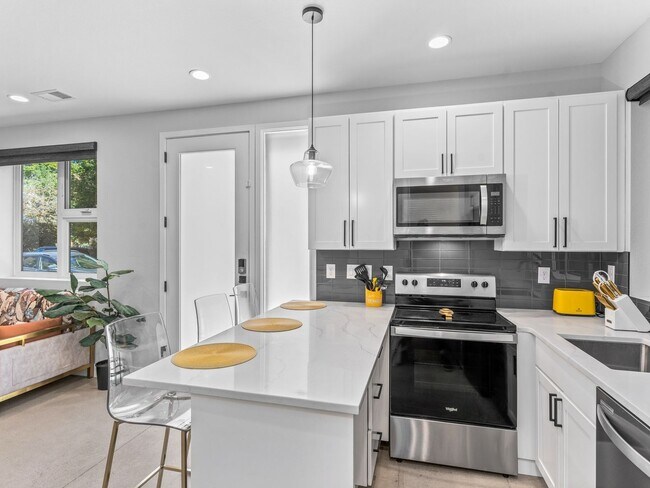 Foto del edificio - 625 Inca St