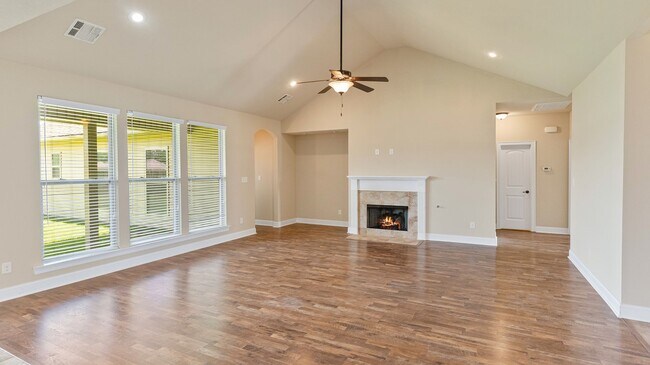 Foto del edificio - 4 Bedroom House in Ascension Parish School District