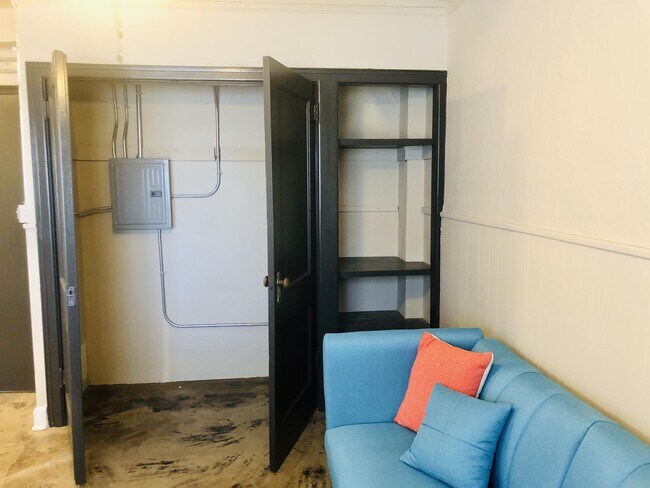 Foto del edificio - 3136 Grand Ave