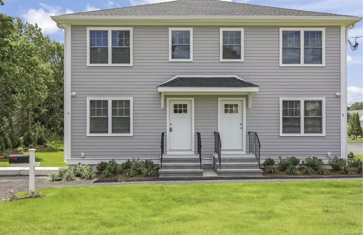 Foto principal - Beautiful 3 Bedroom 2.5 Bath Townhouse Ava...