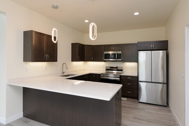 Foto del edificio - 167 Pine Ave