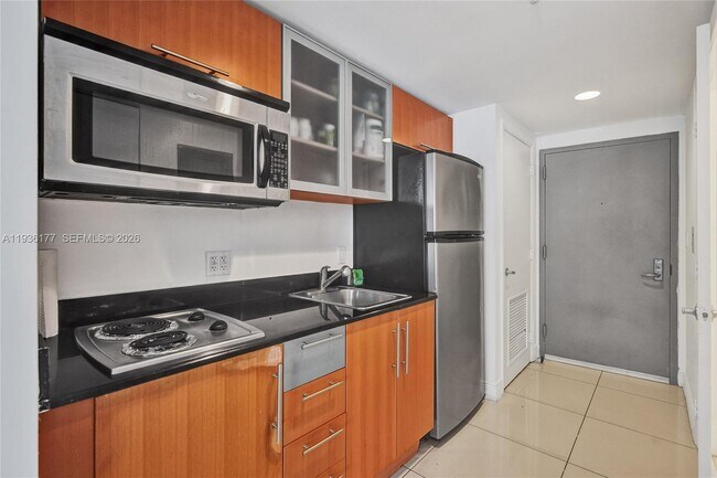 Foto del edificio - 1750 N Bayshore Dr