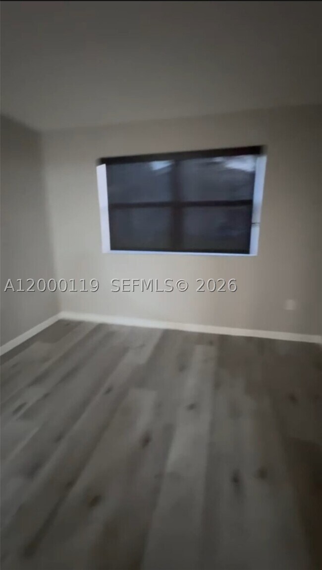 Foto del edificio - 7100 NW 179th St