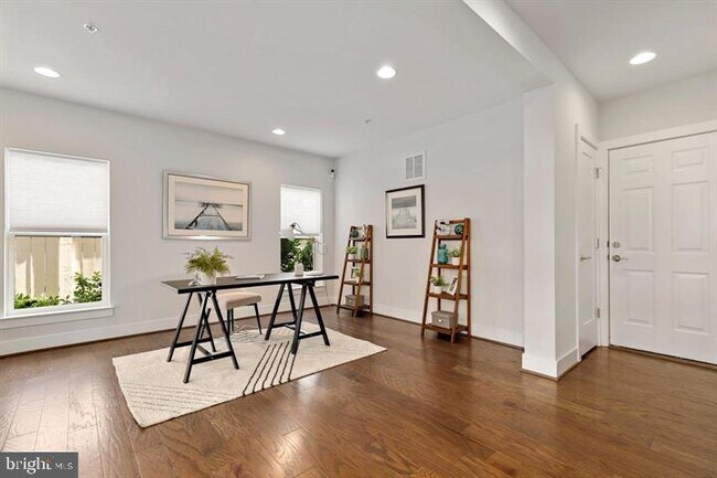 Building Photo - 1434 Piccard Dr