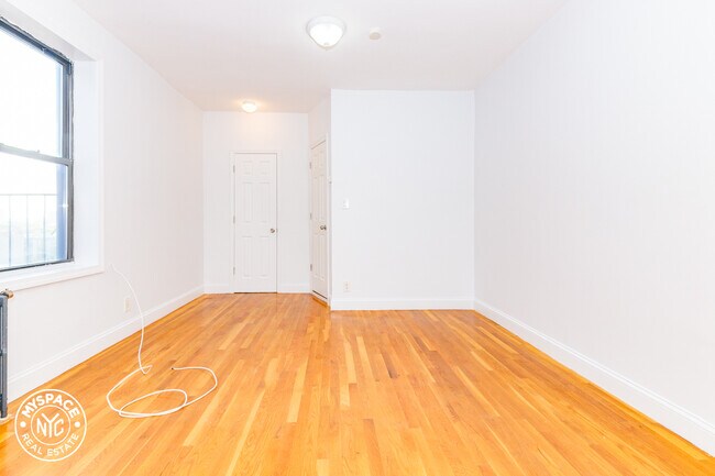 Building Photo - 57 Herkimer St
