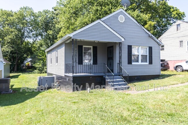 Building Photo - 1818 Price Ave
