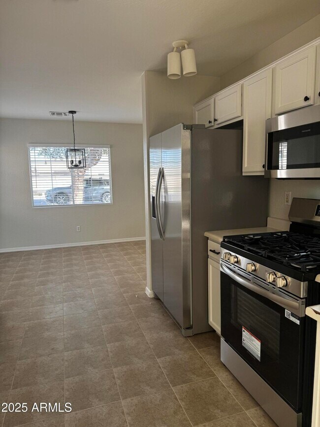 Foto del edificio - 13310 N 126th Ave