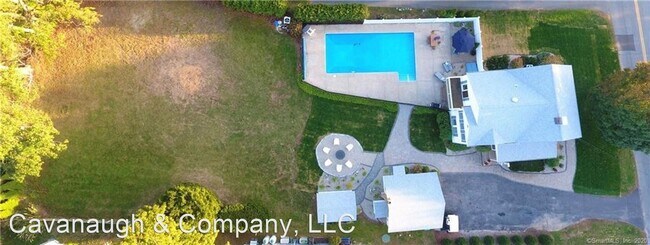 Building Photo - 5 br, 3.5 bath House - 92 Grove Street
