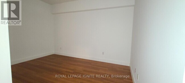 Building Photo - 1 Wellington St