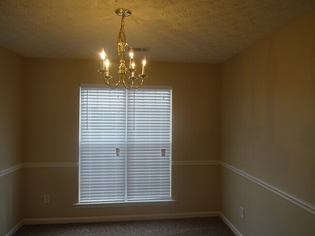 Building Photo - 1836 Rest Haven Lane
