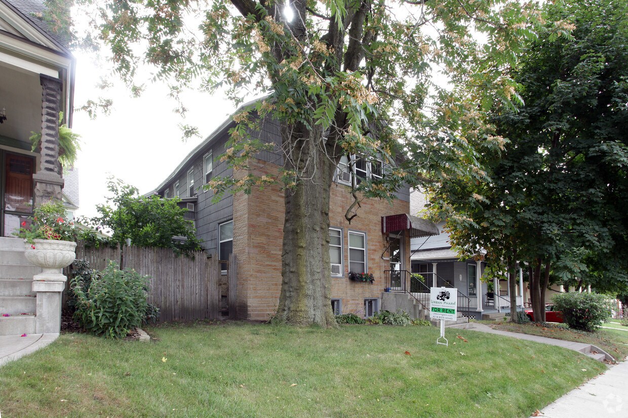 322 Cherry St, Grand Rapids, MI 49503 322 Cherry St Grand Rapids, MI