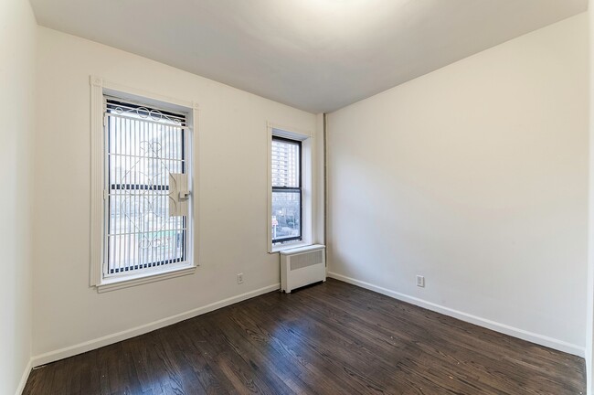 Building Photo - 185 Loisaida Ave